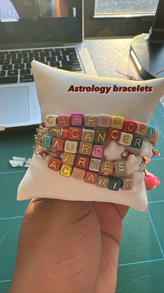 Astrology bracelet - Luna by Cinthia Garcia